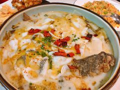 酸菜清汤鲈鱼-石头咕(葵蓬店)