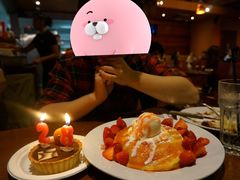 -Pancakes on the rocks(Darling Harbour)