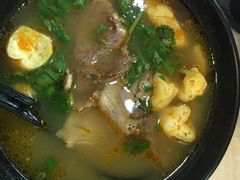 -小杨生煎(金山百联购物中心3楼店)