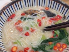 -鲜越鲜鱼粉(财富购物中心店)