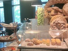 -BLU 全日制餐厅(上海安曼纳卓悦酒店)