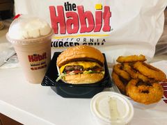 -The Habit Burger Grill 哈比特汉堡(复兴soho店)
