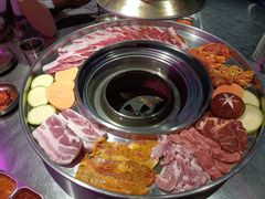 -哈哈碳都·牛肋条无限自助烤肉(台江万达店)