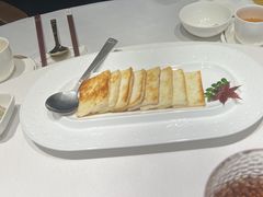 -云南荟·湖畔领宴(领事馆店)