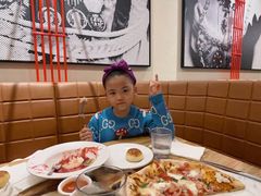 -城市大道红炉披萨烘焙坊