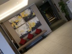-如家精选酒店(青岛八大关太平角公园地铁站海水浴场店)