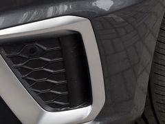 -蜂鸟快修喷漆钣喷汽修旗舰工厂(军工路店)