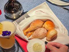 -弦月窗LUNETTE BY AMANDA(复兴路店)