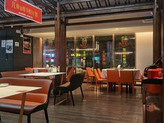 -阿瓦山寨·湘菜现炒·剁椒鱼头王(咸阳总店)