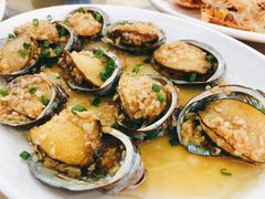 蒜蓉蒸鲍鱼-明记海鲜大排档(巽寮湾店)