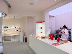 -SALON DE VANHADA