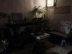 -邊城書店