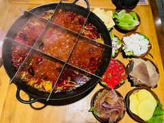 -白乐天毛肚火锅馆(南滨路店)