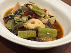 -肆海小川菜酒馆Wine Bistro (青年路店)