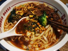 -呷佬·长沙手工米粉(金沙江路店)