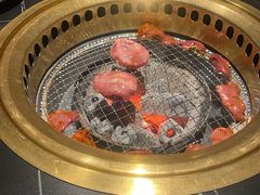 -山川小町·极番烧肉(新地假日广场店)