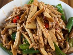 -芦茨金富饭庄·25年老字号·专做稻草鸡