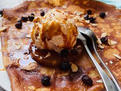 菠萝朗姆酒冰淇淋可丽饼-RAC BAR(安福路店)