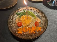-蟹犇前•帝王蟹雪蟹(陆家嘴店)