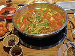 -快活林酸汤鱼鲜品火锅店(甲秀楼店)