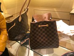 -LV路易威登(国际广场店)