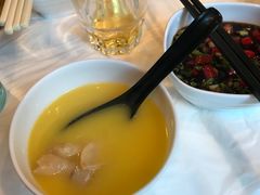 -鲜入围煮花胶鸡海鲜火锅
