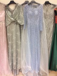 -觅白婚纱礼服馆