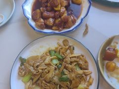 -何适山庄 ·可团建(水长城P2停车场店)