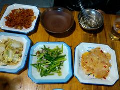 （从左到右）渣广椒、炒包包菜、炒洋芋丝丝-张关合渣(航空大道店)