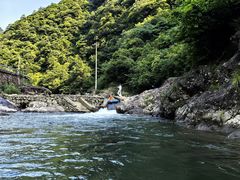 -安吉龙王山峡谷漂流