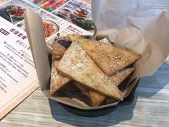 -必胜客(证大大拇指店)