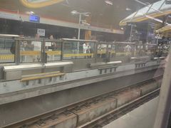 -康新公路(地铁站)