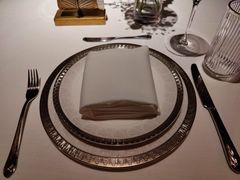 -Mogul Eatery·大亨餐酒馆