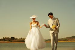 -芭莎视觉婚纱摄影(花溪店)