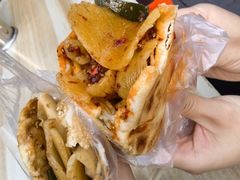 -老鼓楼麻辣烫夹馍