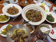 -黄泥岗·地道湖北菜(奥特莱斯店)