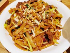 -顺风汤馆·广府粤菜(江宸天街店)
