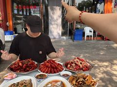 -丹水桥地锅鱼·翘嘴鲌·地方特色全鱼宴(丹江口大坝店)