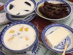 -赵记传承特色牛奶甜品(泉城广场店)