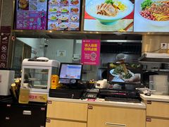 -小杨生煎(金山百联购物中心3楼店)