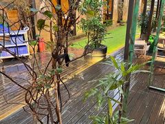 -冰冰龙虾·江湖菜·花园江景餐厅