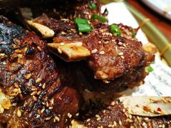 马路边碳烤脊骨-爷爷的烀饼店