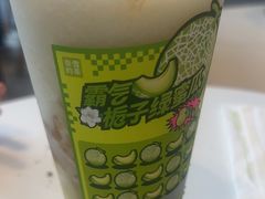 -奈雪的茶(优特汇店)