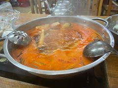 -苗伯妈酸汤火锅