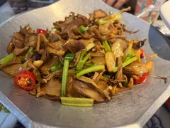 -卢大鲜鱼头捞饭(美利广场店)