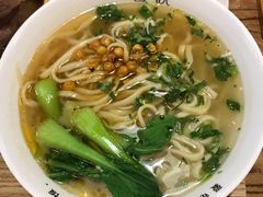 特色大骨面-每碗面馆(新鸿安大厦店)