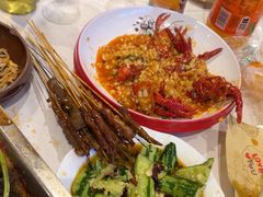 -老街烧烤大排档·地道湖北菜·龙虾馆(汉口火车站店)