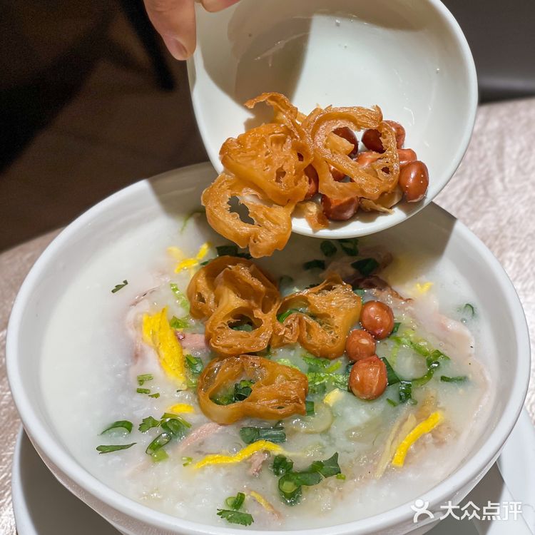 在广州!!吃到终身难忘的顺德鱼生。。。