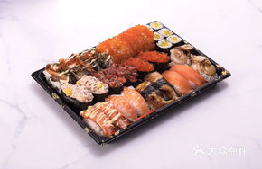 Medium Sushi Platter