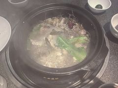 -野迹·石橄榄鸡·烧烤(新洲店)